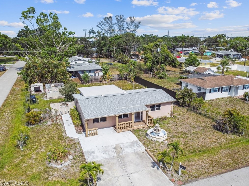 6659 Fiesta Way, Fort Myers, FL 33919-6330