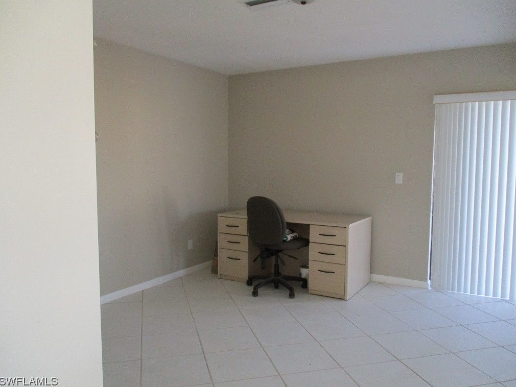 3725 Sw 5th Pl, Cape Coral, FL 33914