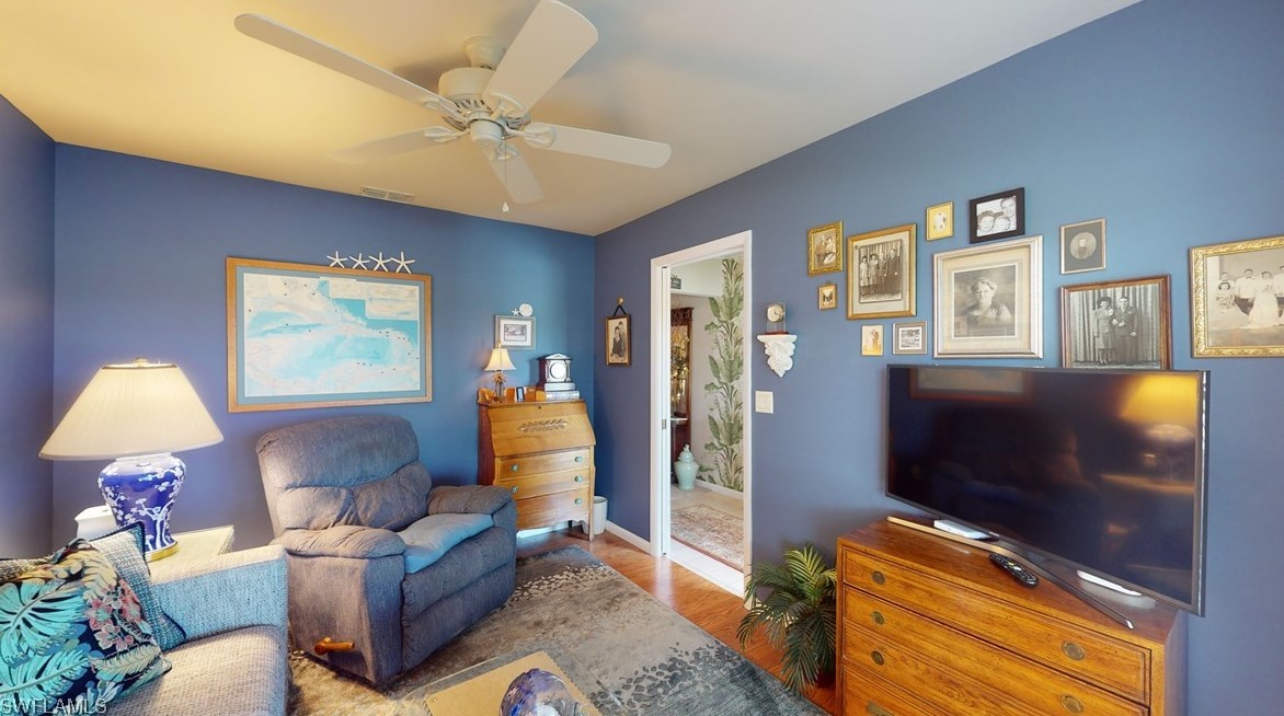 1278 Arcola Dr, Fort Myers, FL 33919-7301