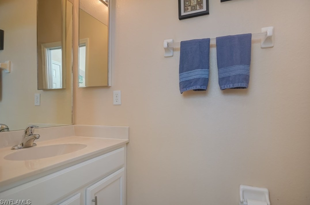 15453 Briarcrest Cir, Fort Myers FL 33912-6322 exterior