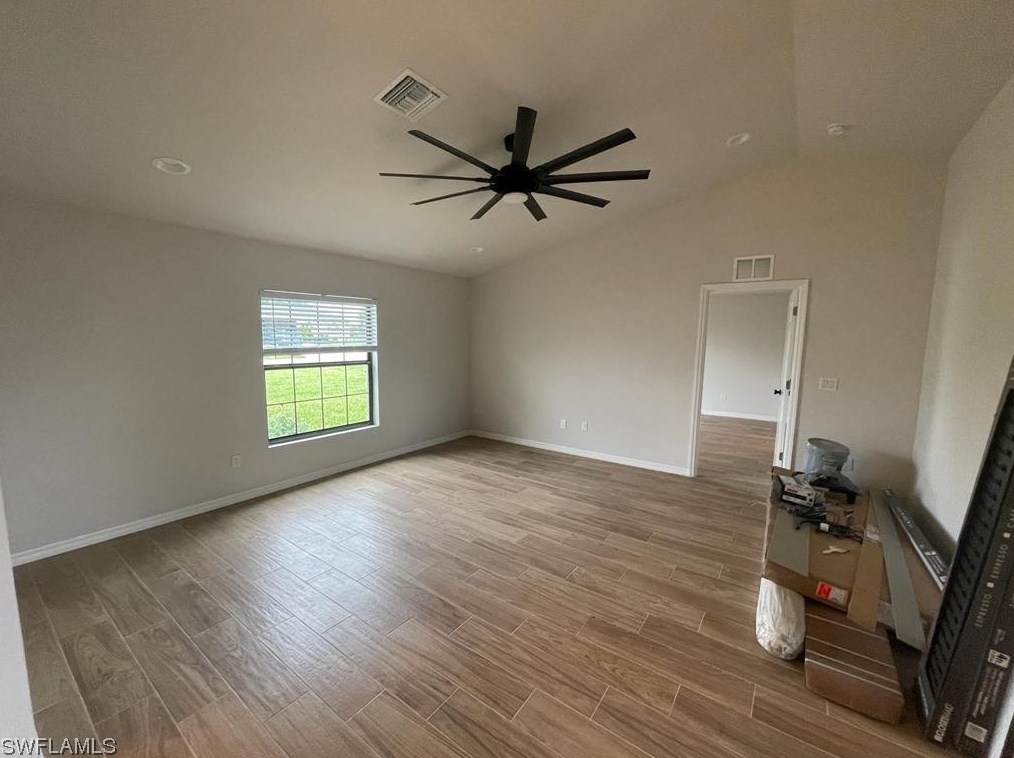 501 3rd Ln, Cape Coral, FL 33993-2369