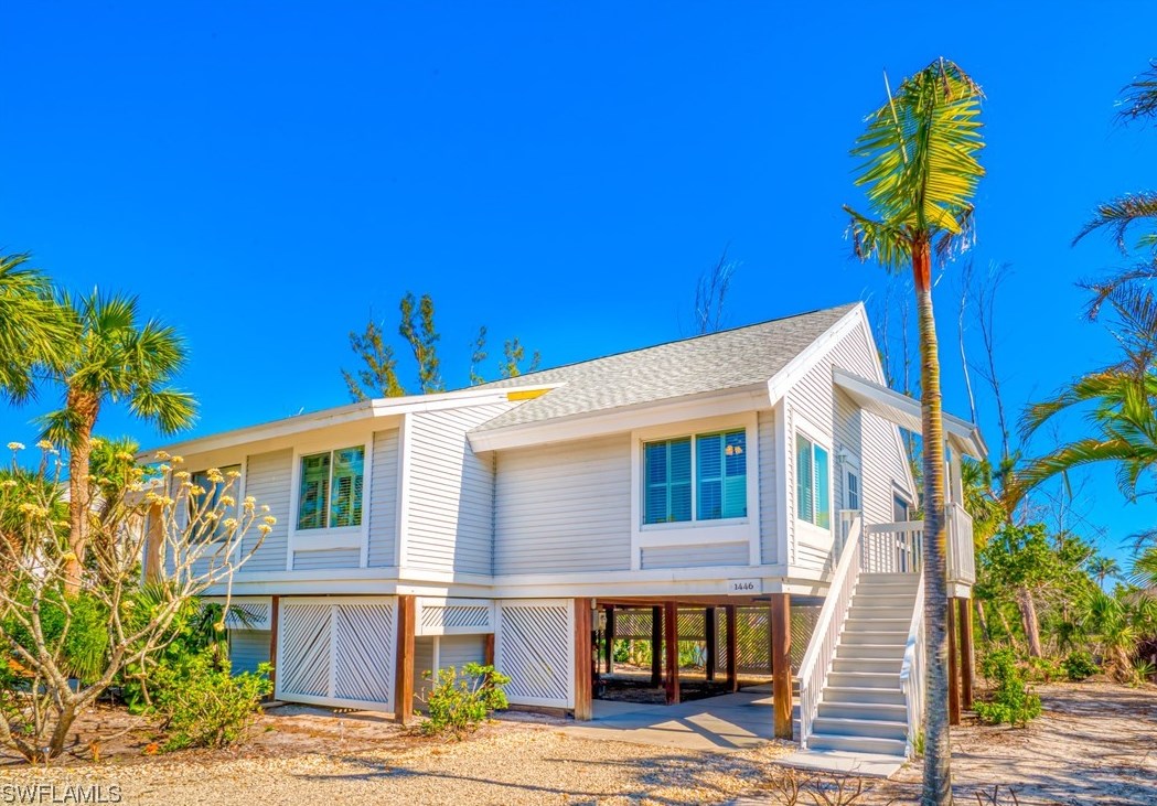 1446 Sandpiper Cir, Sanibel, FL 33957