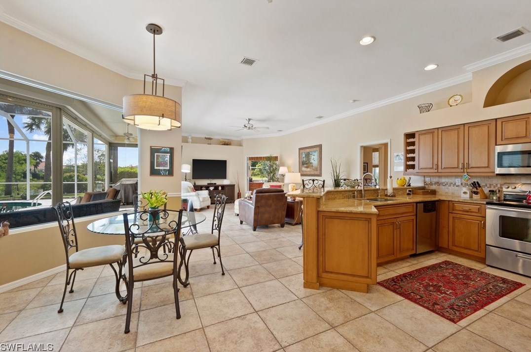 12610 Allendale Cir, Fort Myers, FL 33912