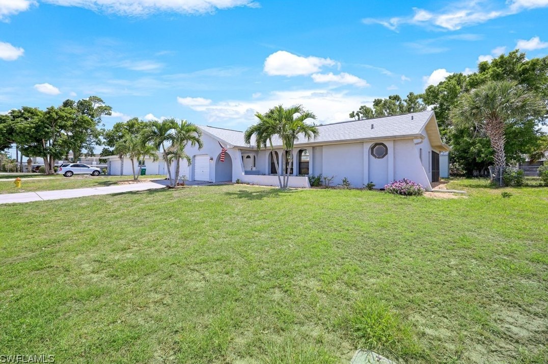 4530 Vincennes Blvd, Cape Coral, FL 33904-8653