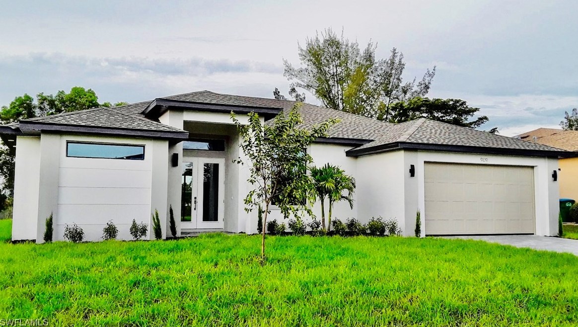 3004 25th St W, Lehigh Acres, FL 33976