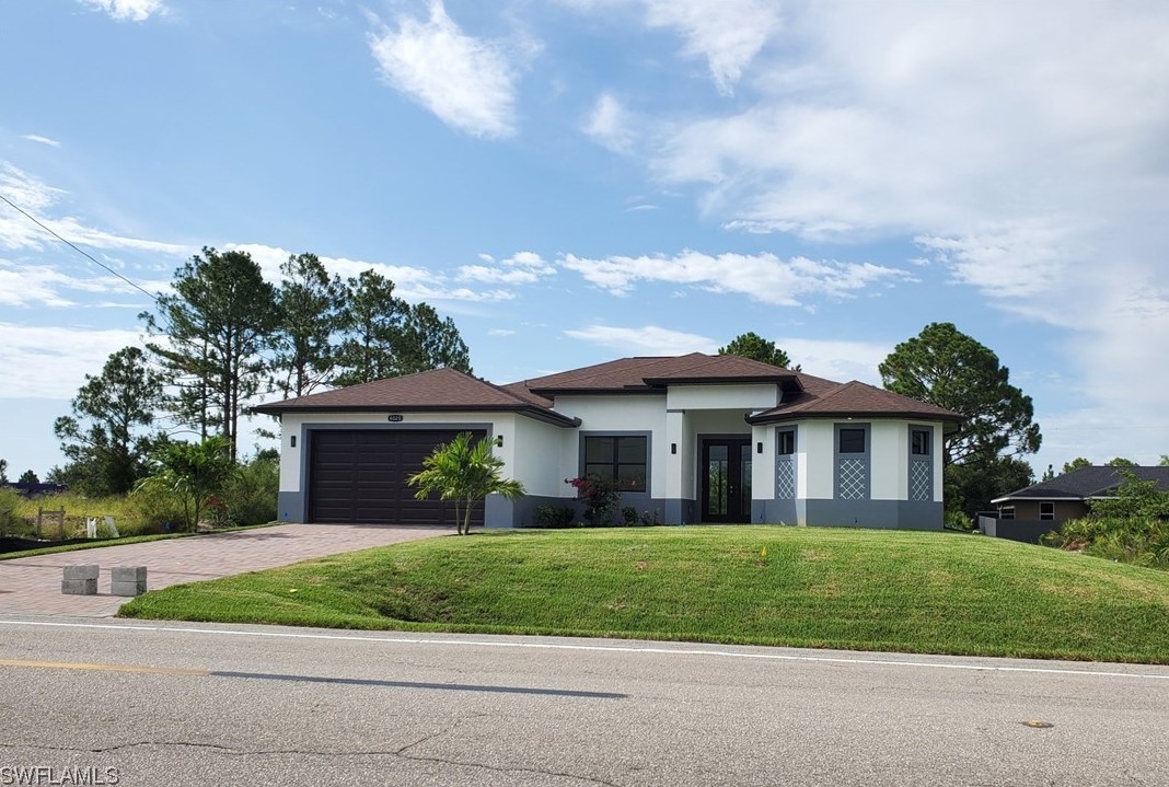 4020 8th St Sw, Lehigh Acres, FL 33976