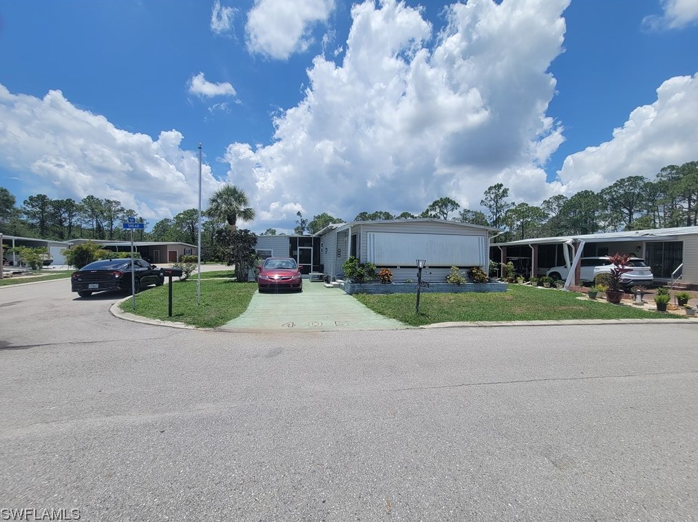 405 Snead Dr, Fort Myers, FL 33903