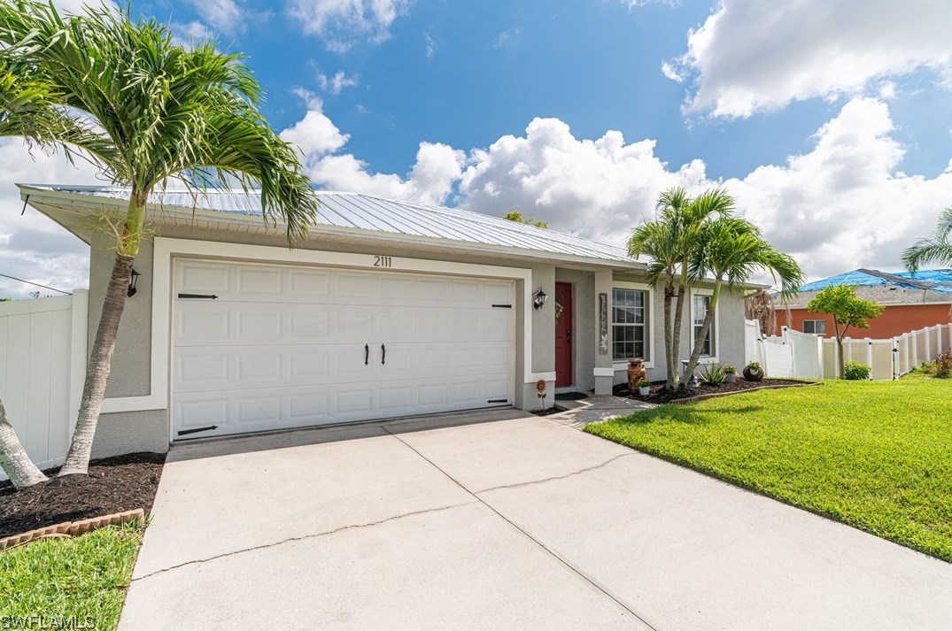 2111 13th St, Cape Coral, FL 33990-0019