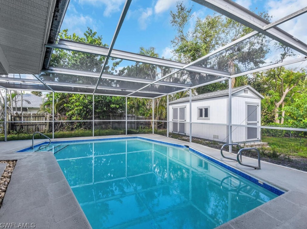12150 Mcgregor Blvd, Fort Myers, FL 33919-2555