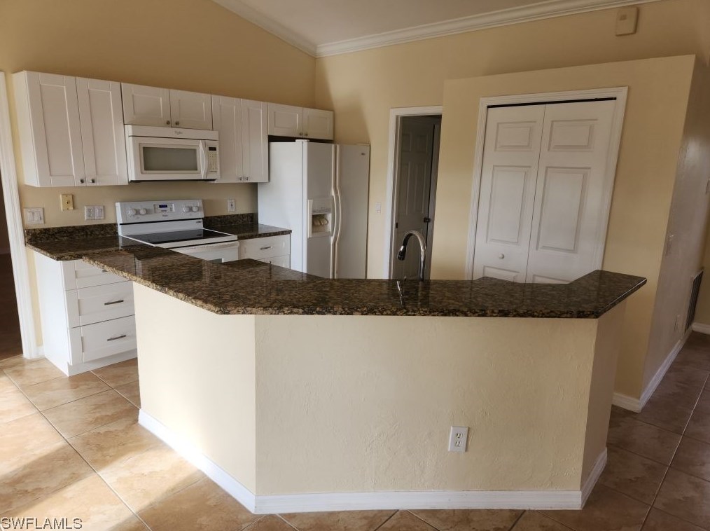 5 Nw 30th Pl, Cape Coral, FL 33993