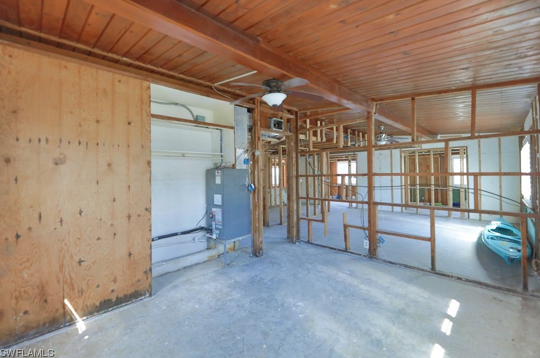 160 Washington Ave, Fort Myers Beach, FL 33931