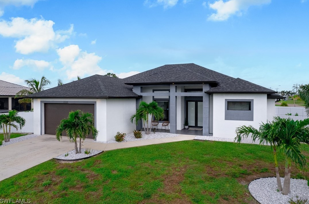 2221 19th Ter, Cape Coral FL  33991-3005 exterior