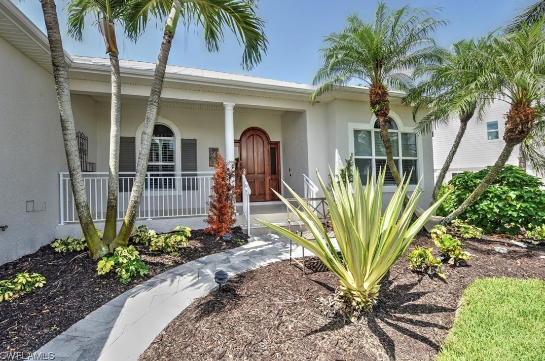 6130 Tidewater Island Cir, Fort Myers, FL 33908-4680