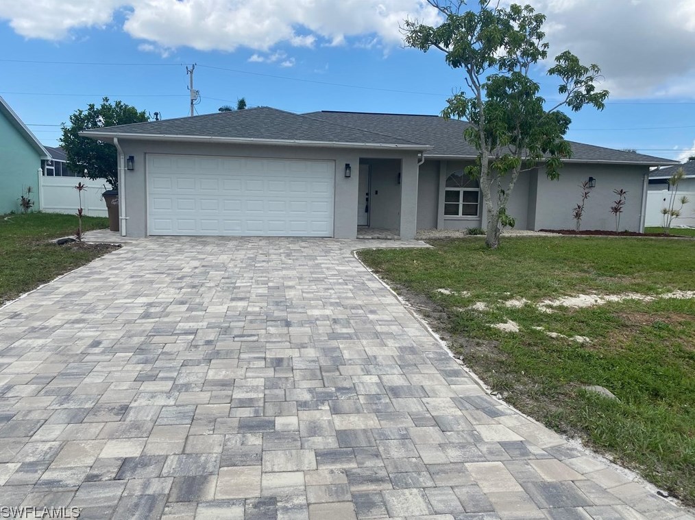 610 19th Ter, Cape Coral, FL 33909-5254