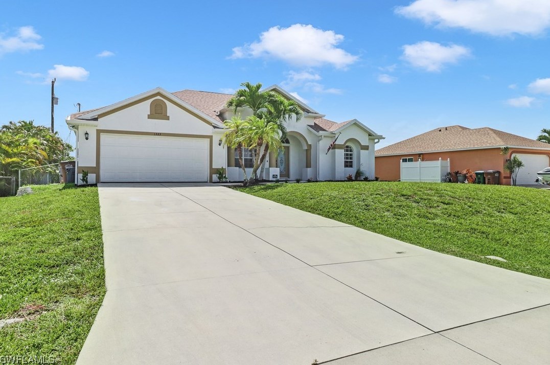 1323 9th Ct, Cape Coral, FL 33991-3909