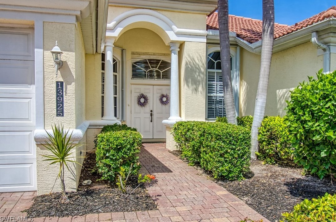 13925 Bald Cypress Cir, Fort Myers, FL 33907-1845