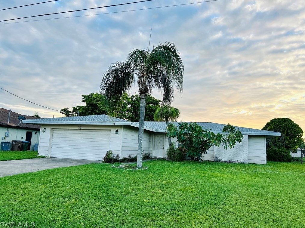 18 21st Ave, Cape Coral, FL 33909-2827