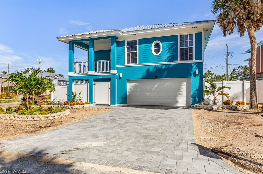 155 Jefferson St, Fort Myers Beach, FL 33931