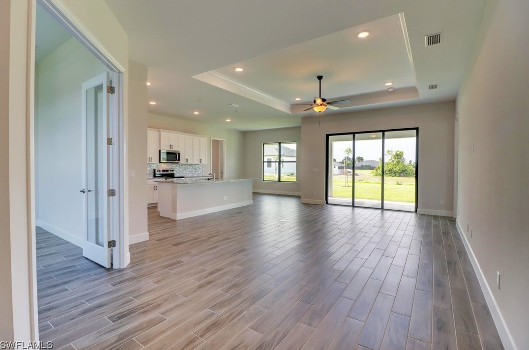 1208 20th St, Cape Coral, FL 33990-4509