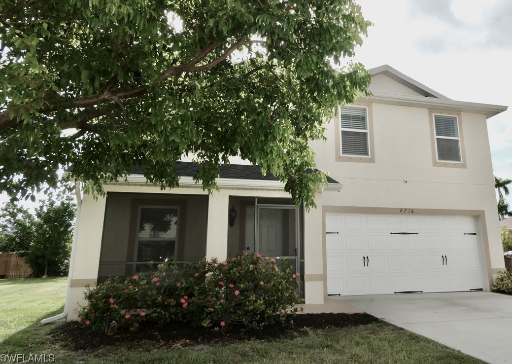 2716 Santa Barbara Pl, Cape Coral, FL 33904-2752