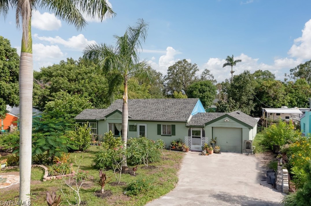 4434 Tuscaloosa St, Fort Myers, FL 33905-2915
