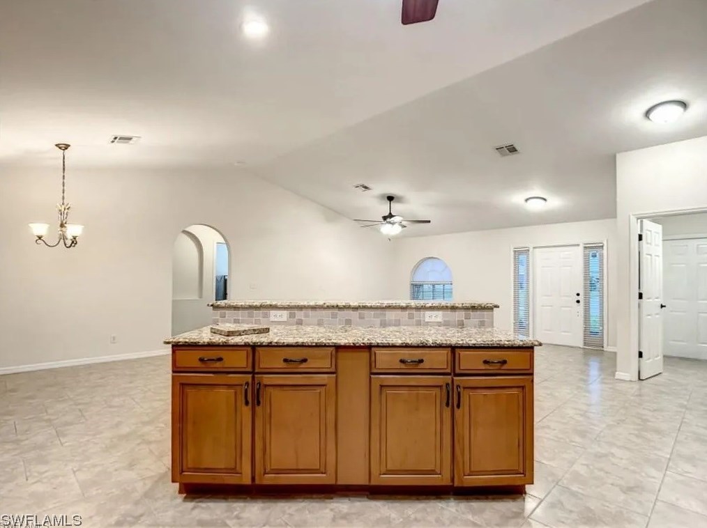 1413 Ne 1st Ave, Cape Coral, FL 33909