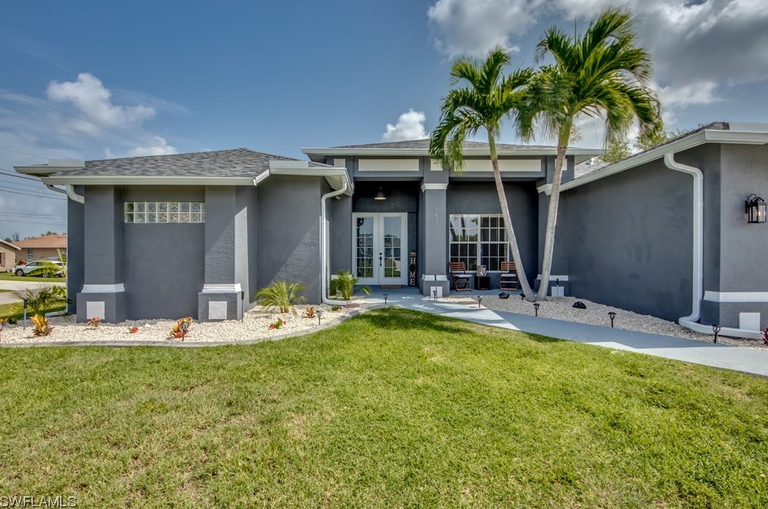 857 17th St, Cape Coral, FL 33909-8923