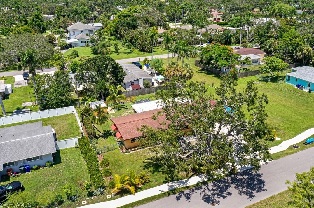 2950 Holly Rd, Fort Myers, FL 33901-6007