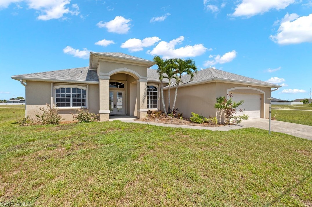 2207 Juanita Pl, Cape Coral, FL 33909-4213