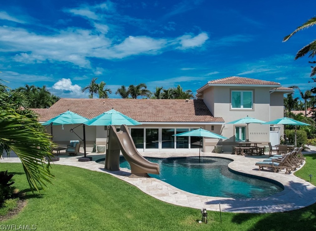 813 Angel Wing Dr, Sanibel, FL 33957