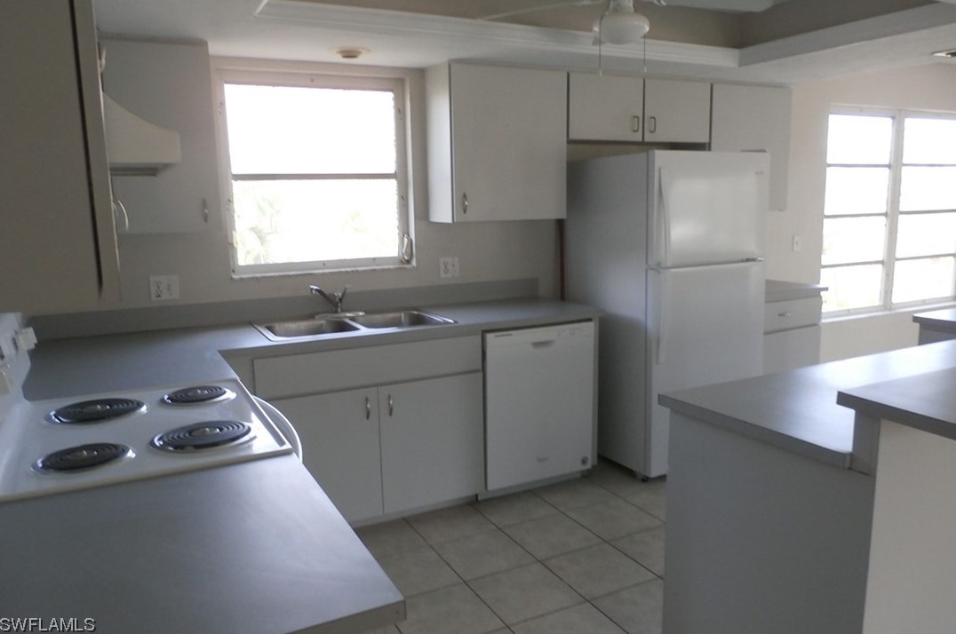 374 Connecticut St, Fort Myers Beach, FL 33931