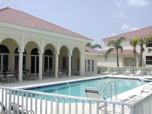 4117 Bellasol Cir, Fort Myers FL 33916-7882 exterior