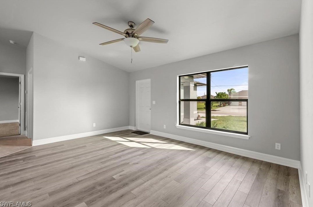 2013 1st Ave, Cape Coral, FL 33909-4259