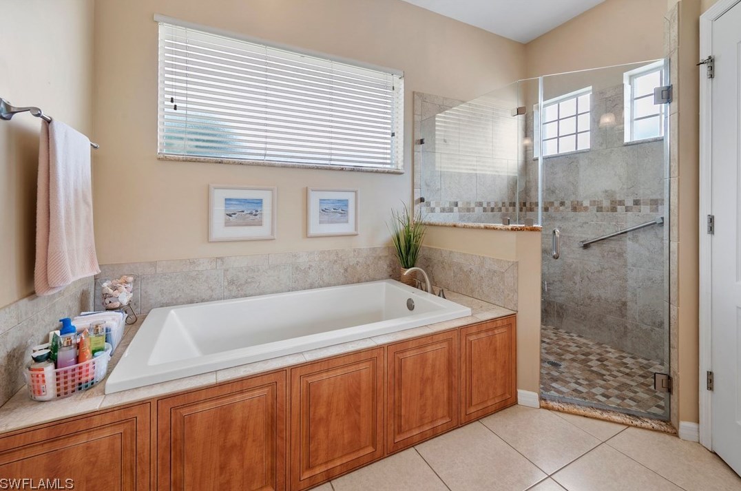 12671 Allendale Cir, Fort Myers FL 33912-4695 exterior