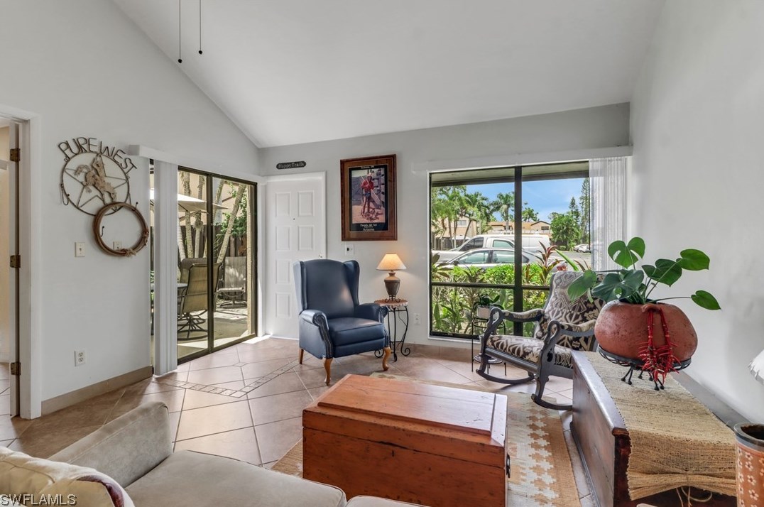 7127 Penner Ln, Fort Myers, FL 33907-3857