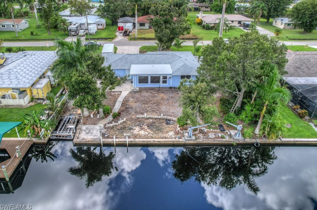 143 Coral Dr, Fort Myers, FL 33905-2612