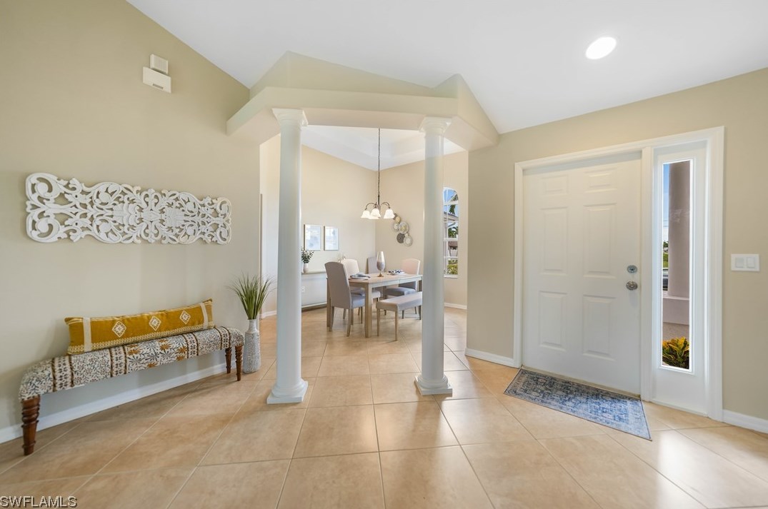 2125 5th Ave, Cape Coral, FL 33990-4392