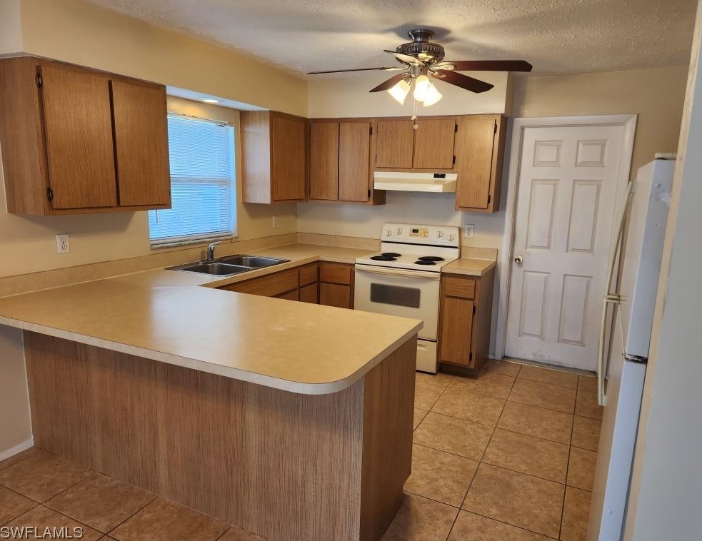 1204 Diplomat Pkwy, Cape Coral, FL 33909-5386