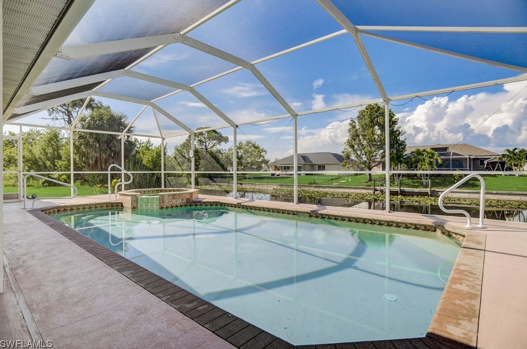 1001 13th St, Cape Coral, FL 33909-0014