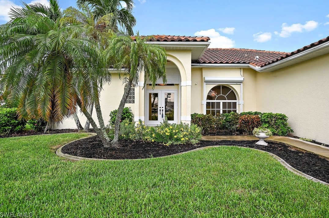 2416 39th Ter, Cape Coral, FL 33914-5407