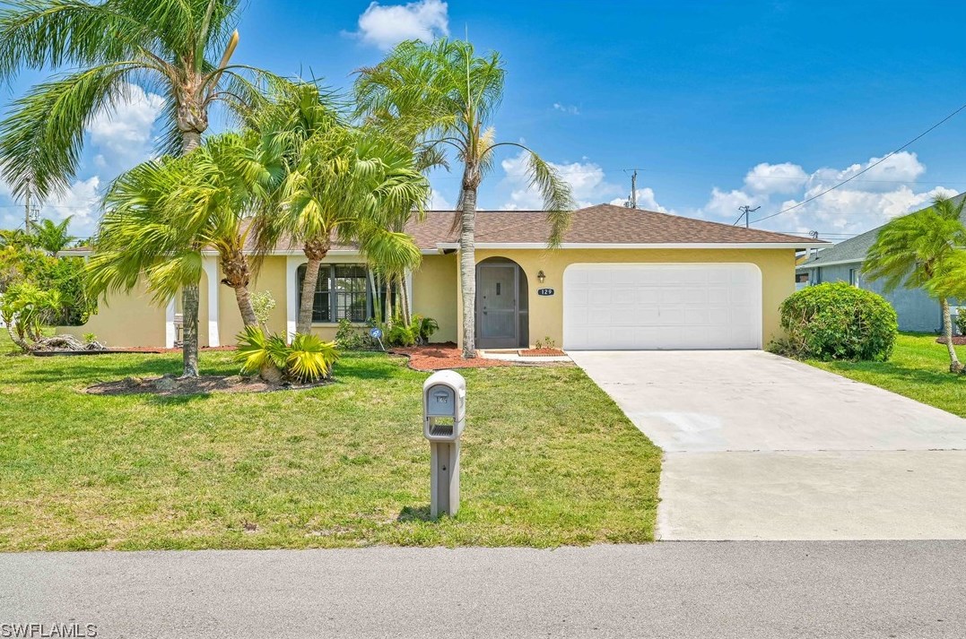 129 14th Ct, Cape Coral, FL 33990-1738
