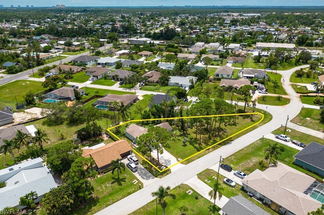 7576 Captiva Blvd, Fort Myers, FL 33967-6122