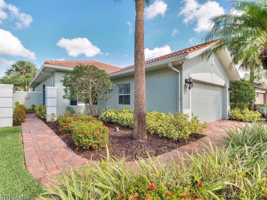 9322 Trieste Dr, Fort Myers, FL 33913-6715