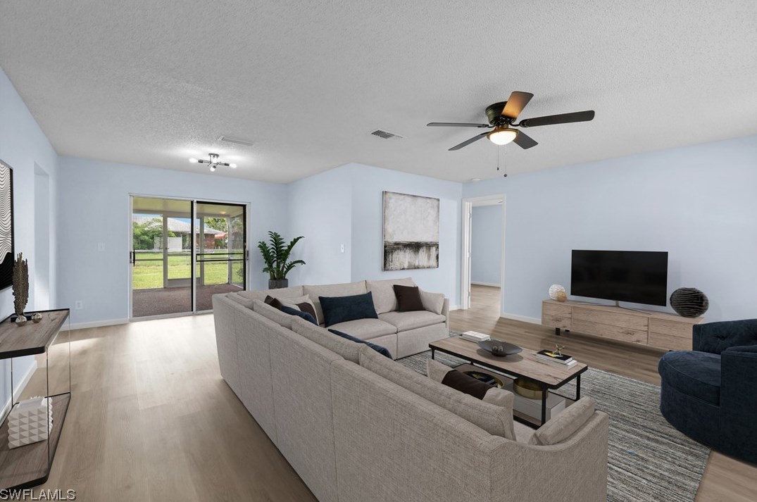 171 Dow Ln, Fort Myers, FL 33917-4109