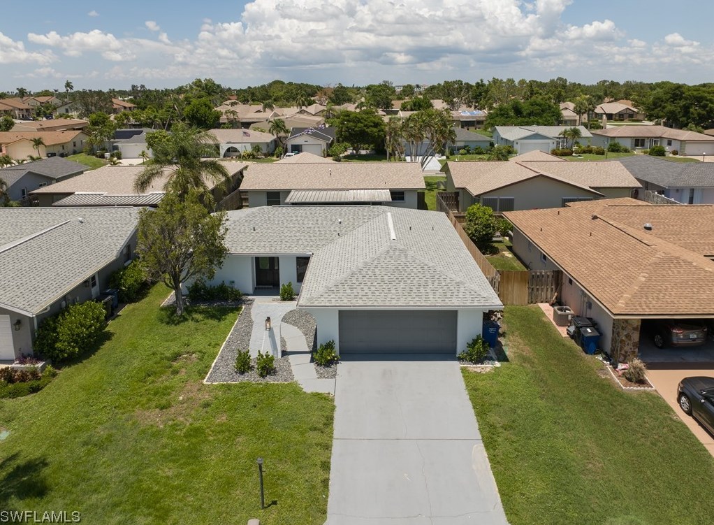 9730 Deerfoot Dr, Fort Myers, FL 33919-4931