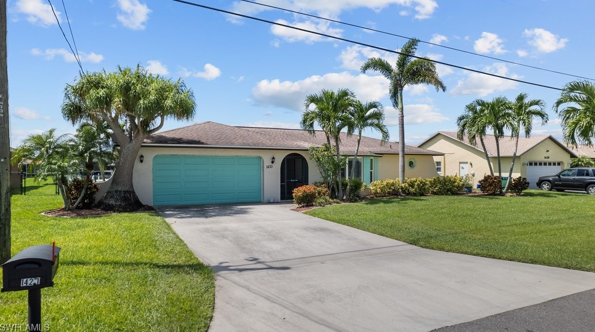 1430 15th Ter, Cape Coral, FL 33909-1568