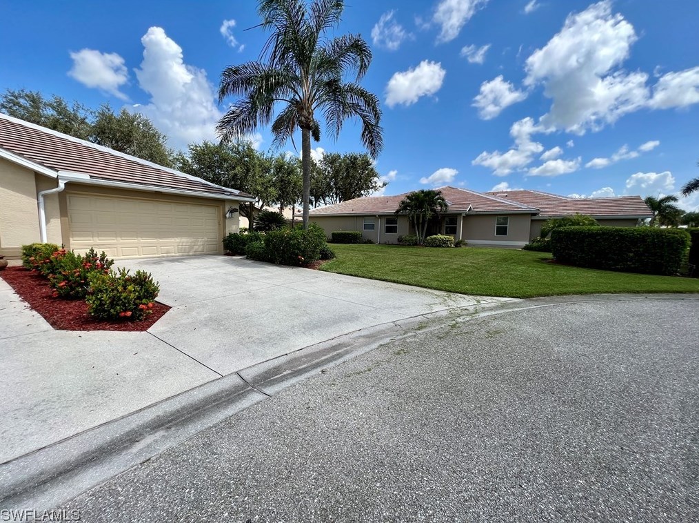 2320 Carnaby Ct, Lehigh Acres, FL 33973