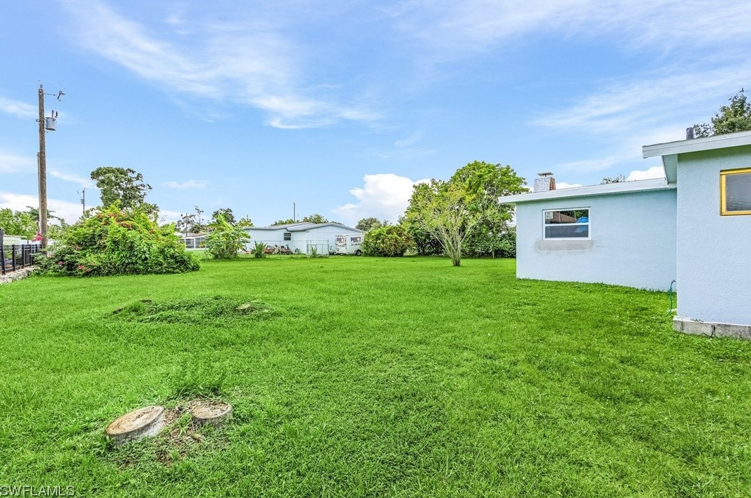 1419 Euclid Ave, Fort Myers FL  33917-3420 exterior