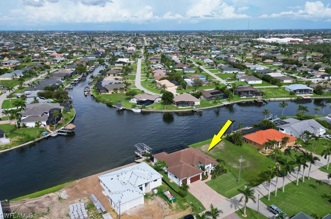 3029 26th Pl, Cape Coral, FL 33914-4718