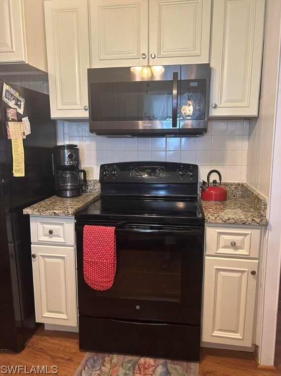 3148 Indian Village Ln, Fort Myers, FL 33917